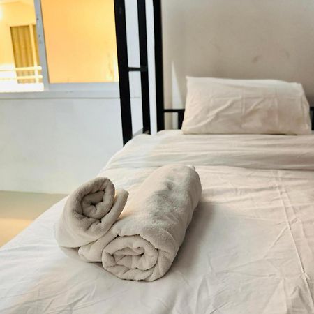 Collection O Bupamontra Chiangmai Hotel Чиангмай Екстериор снимка