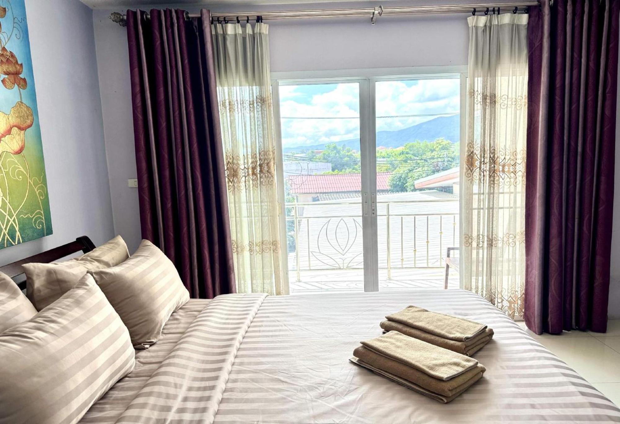 Collection O Bupamontra Chiangmai Hotel Чиангмай Екстериор снимка