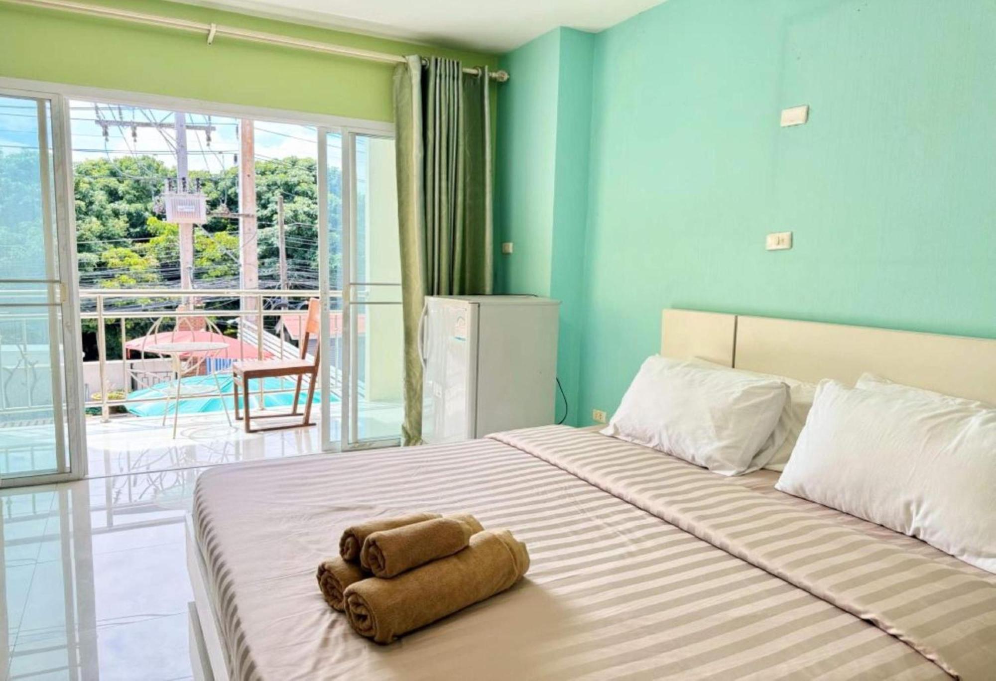 Collection O Bupamontra Chiangmai Hotel Чиангмай Екстериор снимка