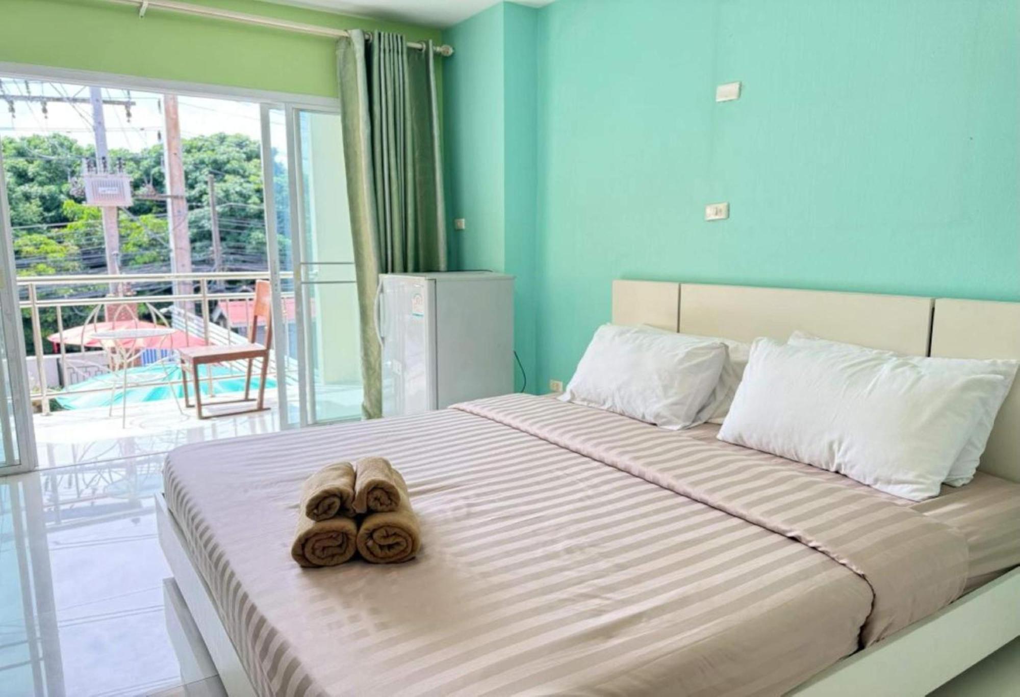 Collection O Bupamontra Chiangmai Hotel Чиангмай Екстериор снимка