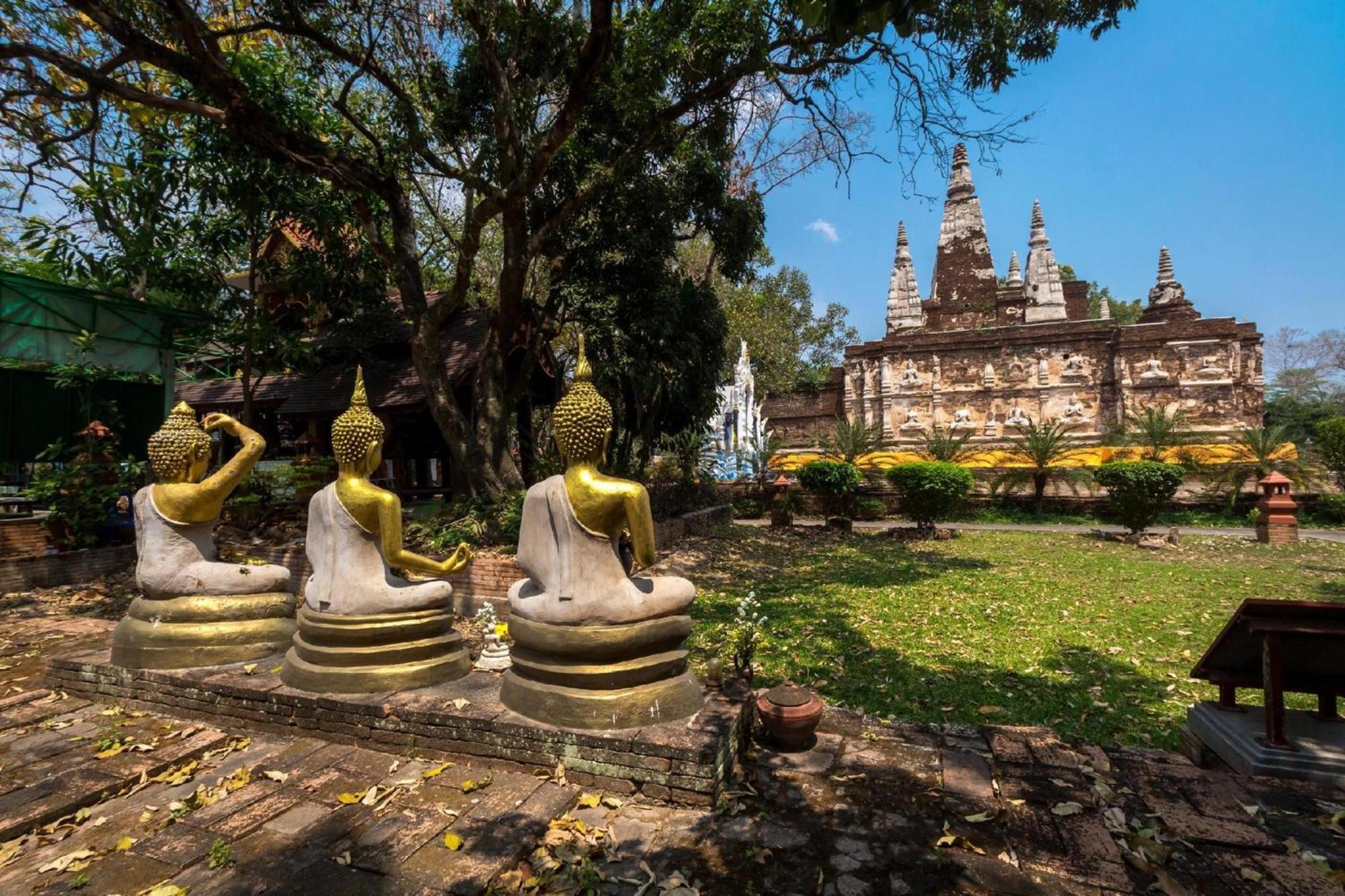 Collection O Bupamontra Chiangmai Hotel Чиангмай Екстериор снимка