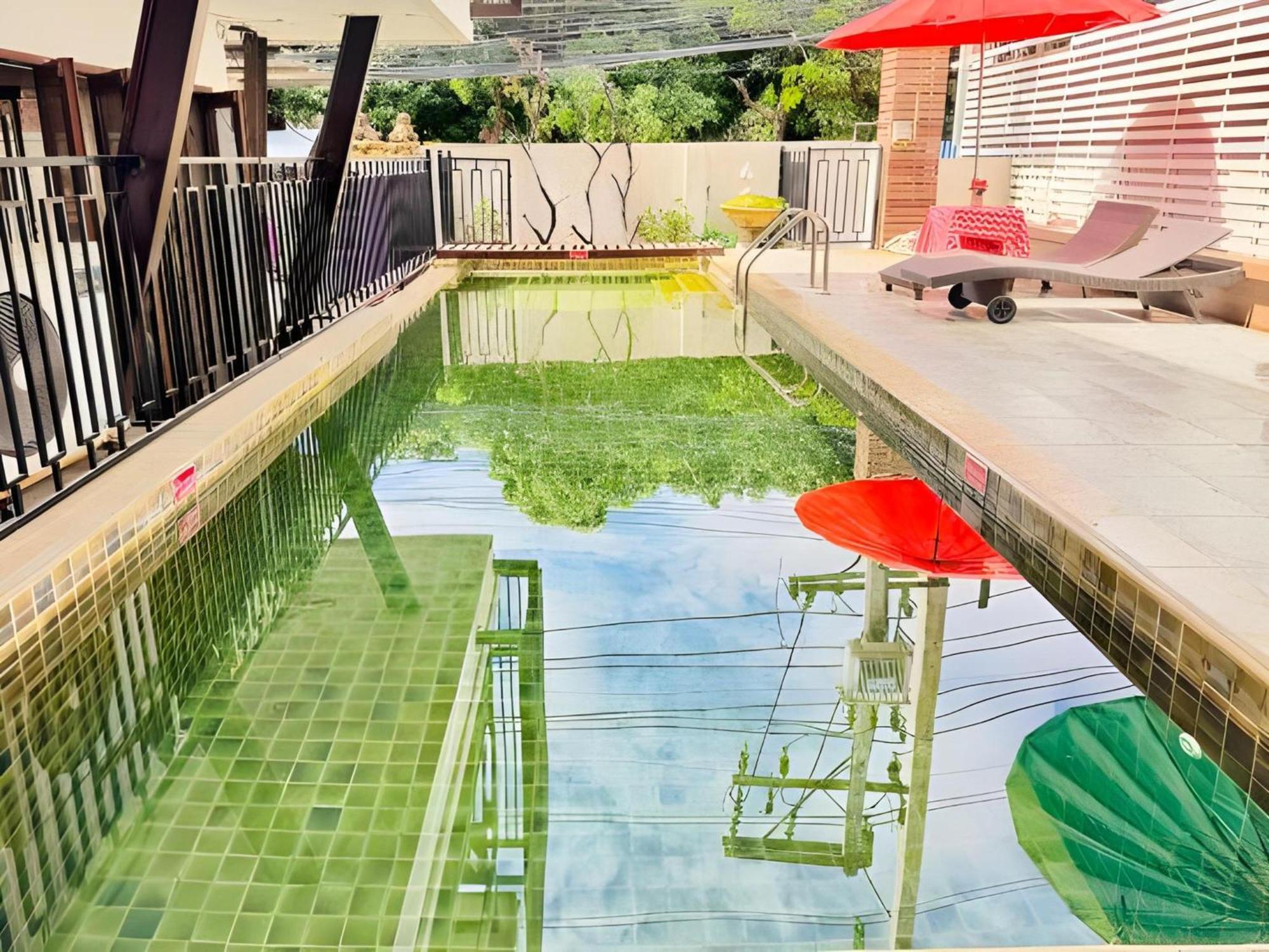 Collection O Bupamontra Chiangmai Hotel Чиангмай Екстериор снимка